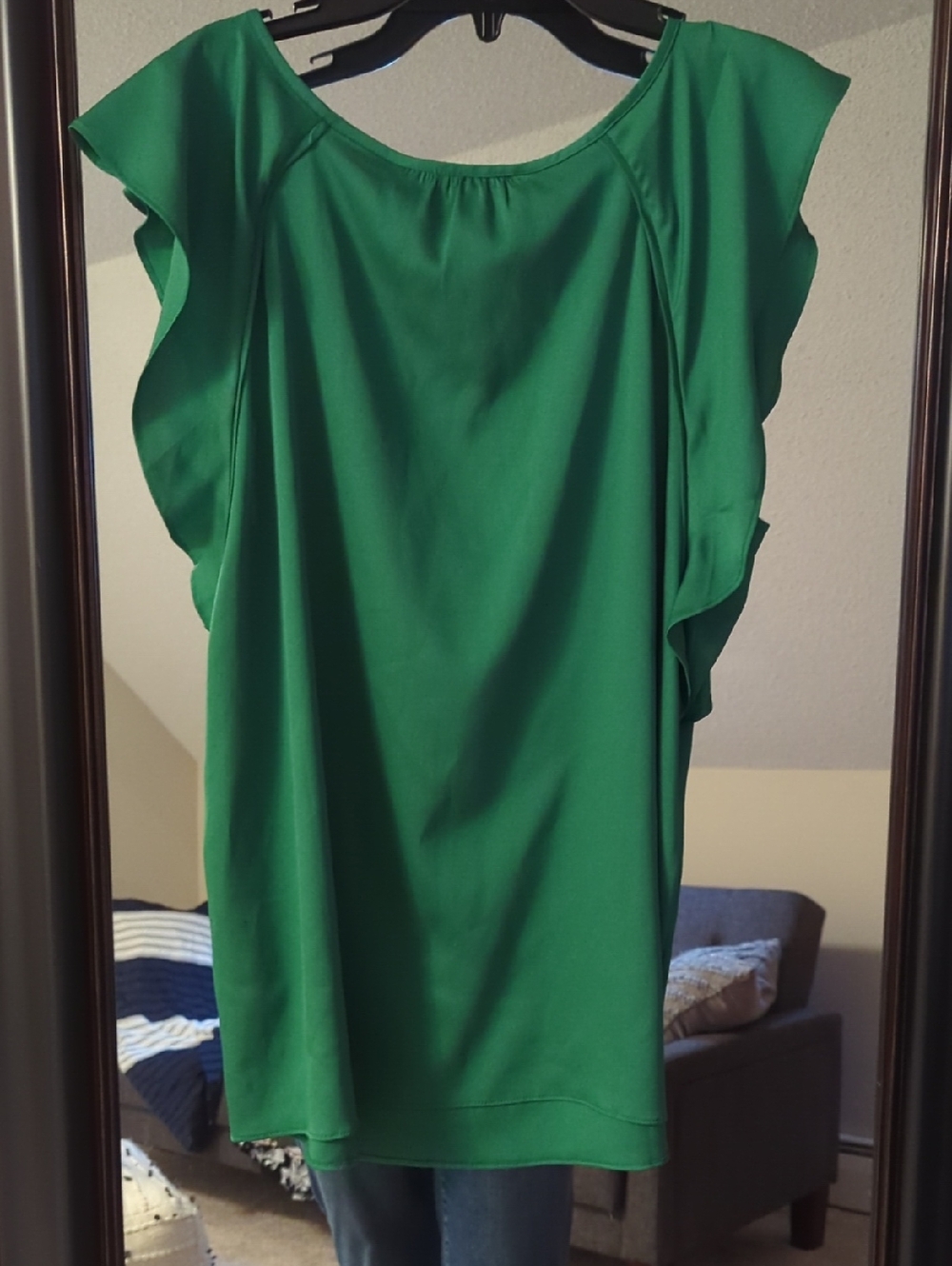 White House Black Market NWT Silky Green Ruffle Sleeve Women's Top Size M - Picture 3 of 5
